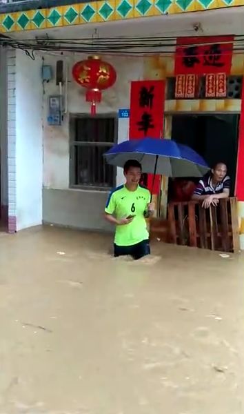 总人口户人