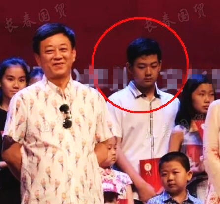 朱军17岁儿子曝光学习成绩优异且有表演天赋