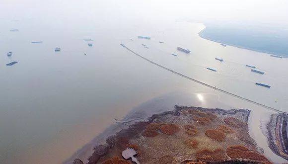 GDP拍照_中国gdp增长图