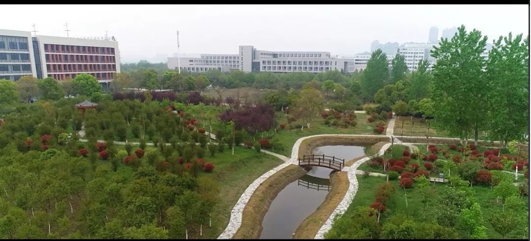 和安徽财经大学,蚌埠医学院,安徽科技学院和蚌埠学院等高校一路之隔