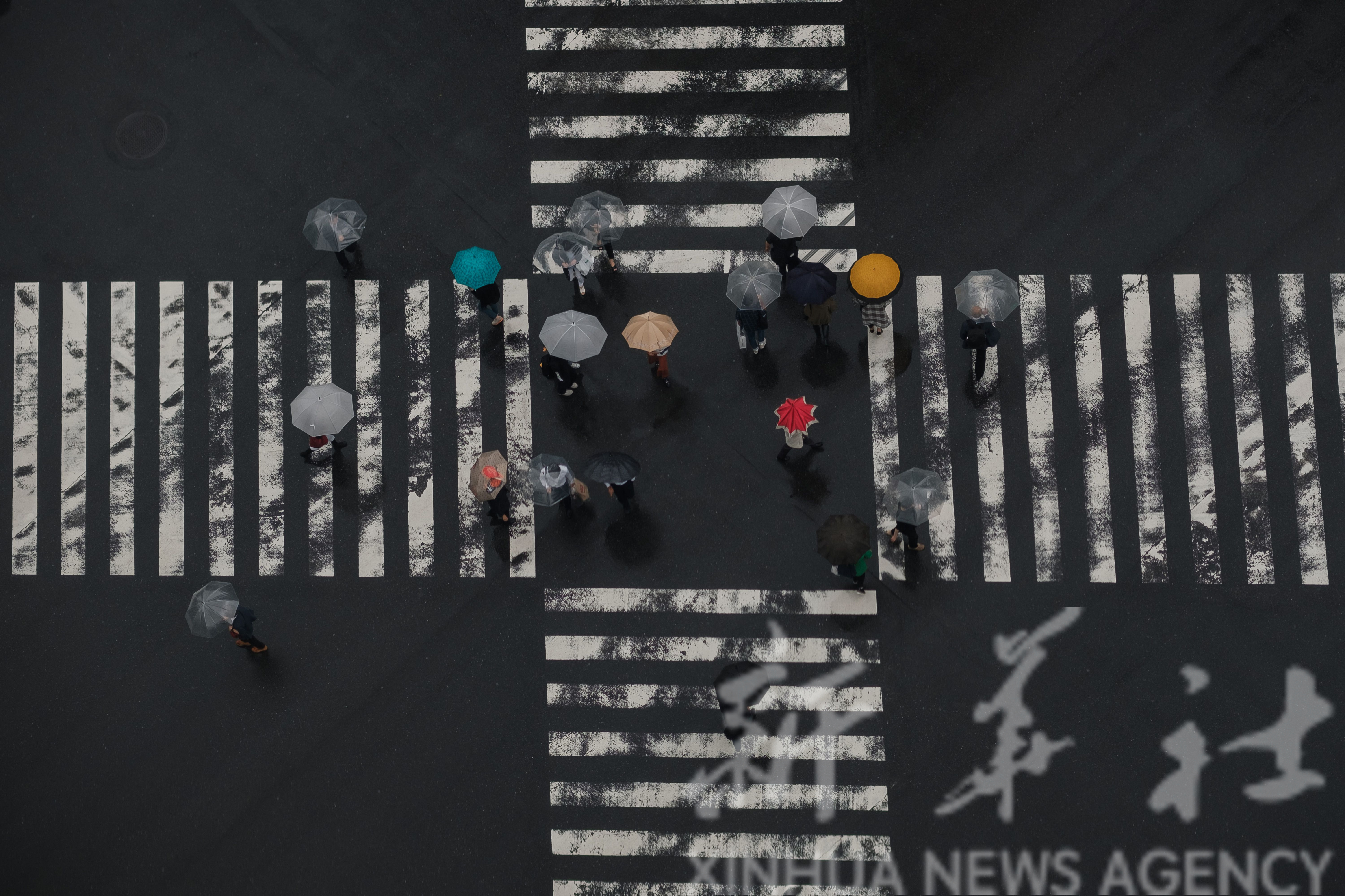 雨一直下