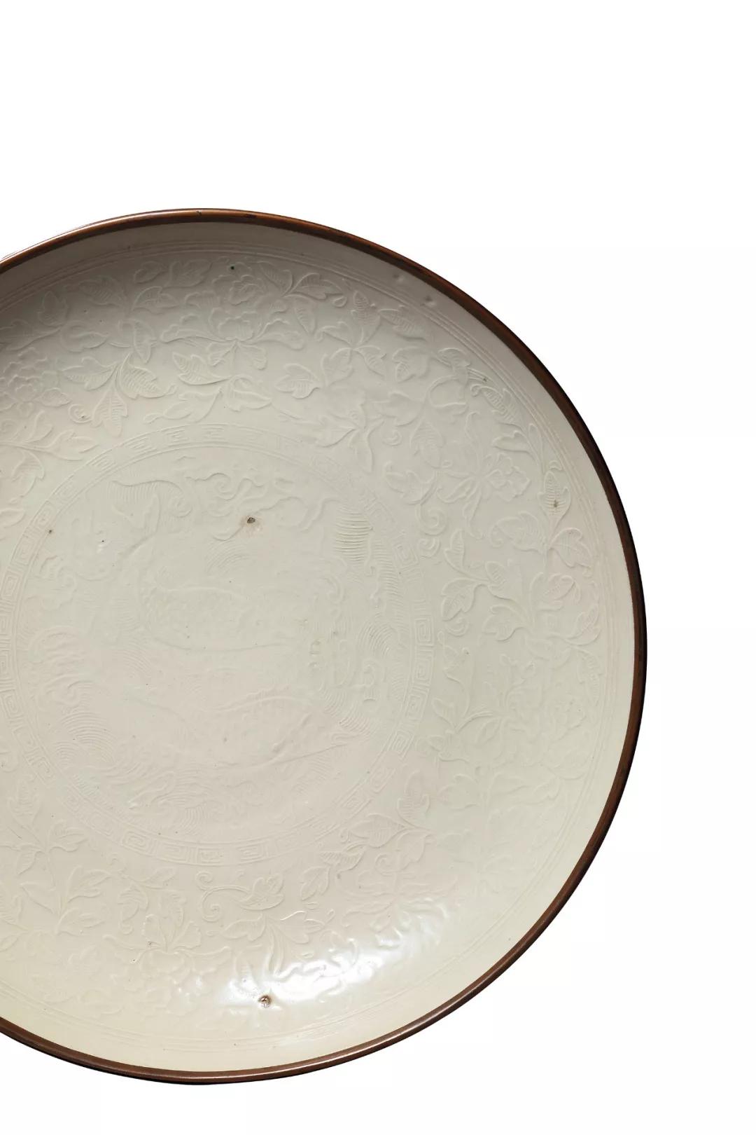 保利能拍高古瓷？一只南宋官窑盘3277.5万，一把耀州窑执壶3047.5万