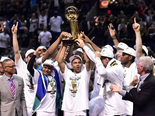 2022世界杯冠军决赛集锦 4ae00183264e45bc8fd50cf6e61a364d.jpeg