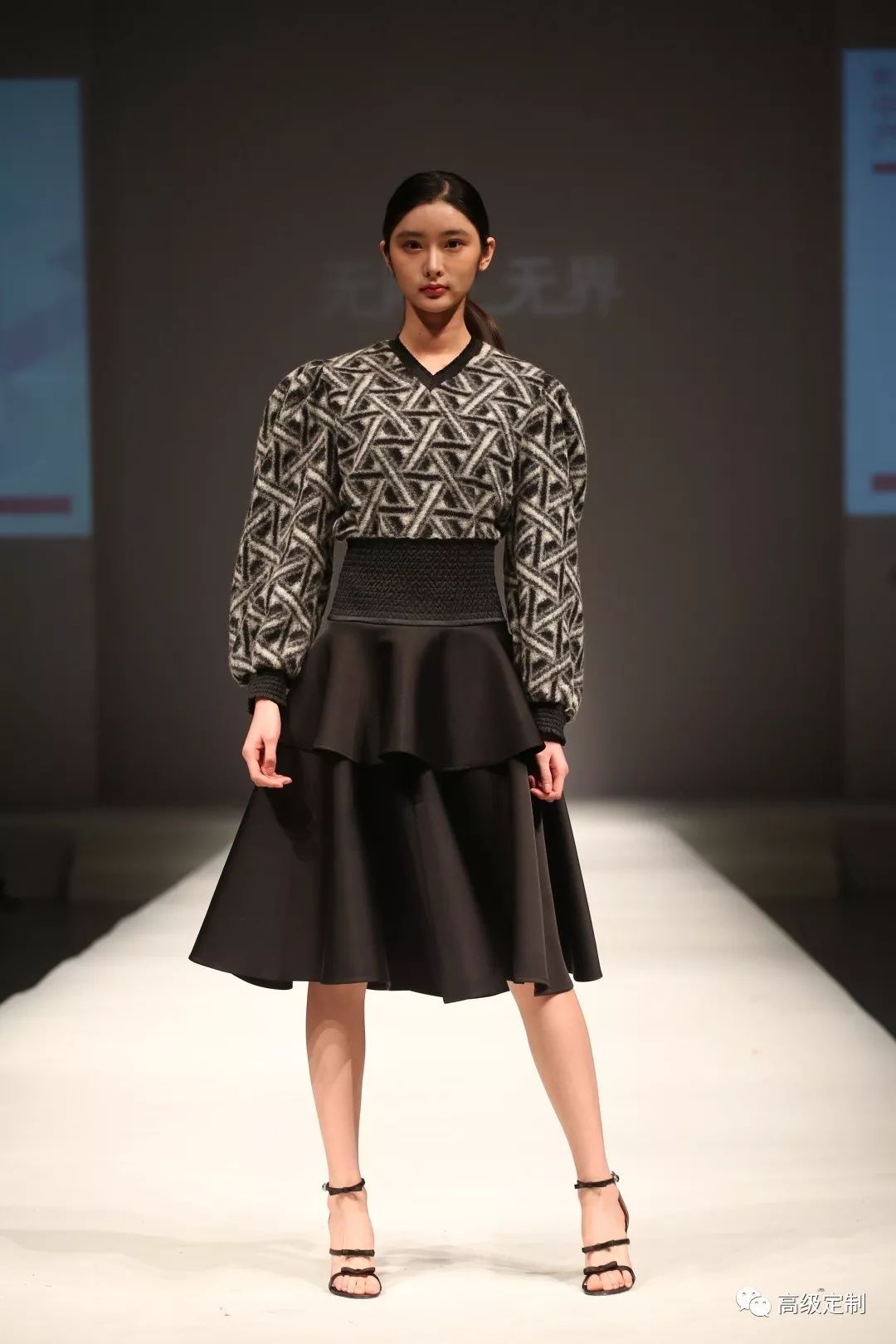 服装设计||高级定制服装设计精品课程(2019字体设计引导性图片