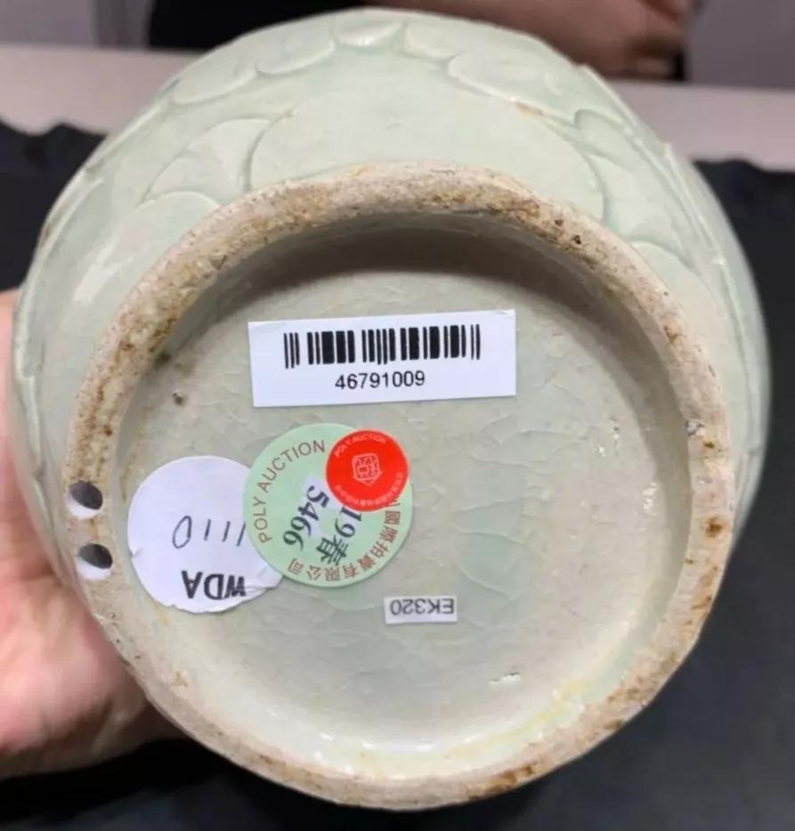 保利能拍高古瓷？一只南宋官窑盘3277.5万，一把耀州窑执壶3047.5万