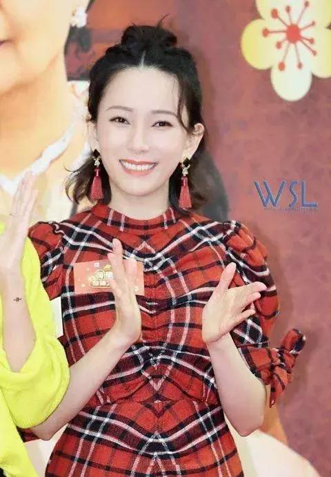 tvb女星唱的歌 712bb9cea3774b1cb7b1ca85d1dbb114.jpeg