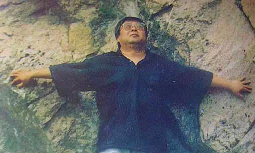 路遥《惊心动魄的一幕》投稿连连遭遇退稿,他差点将小说手稿烧掉