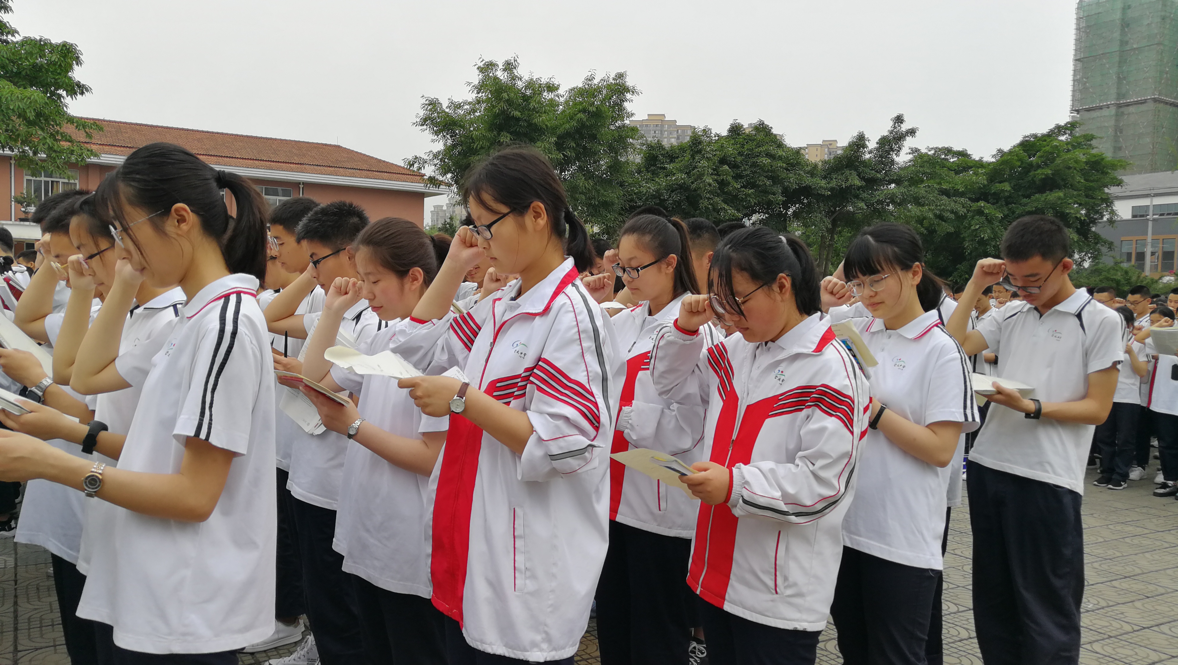 崇州市崇庆中学举行"零诊"考试动员大会