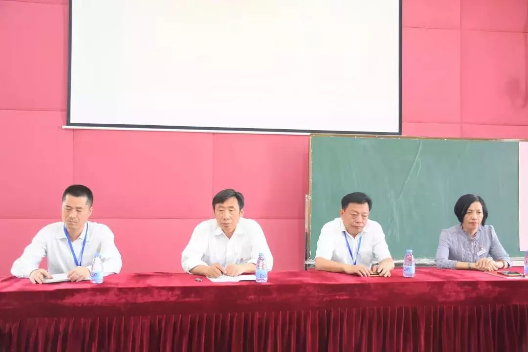 汕头市潮阳实验学校成功举行学校党总支成立暨选举大会