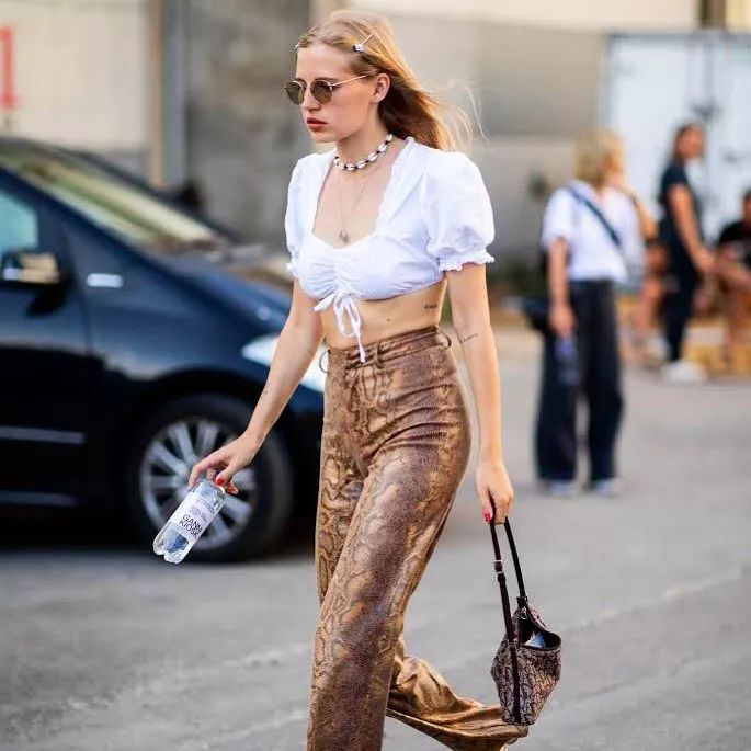 怎么搭配才好看小学生 90b8fbcfe08946d38008223501c867f8.jpeg