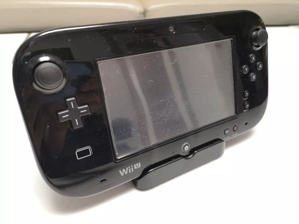 wiiupad 很多人以为是主机本体pro控制器 当然这是新版在代际更迭之际