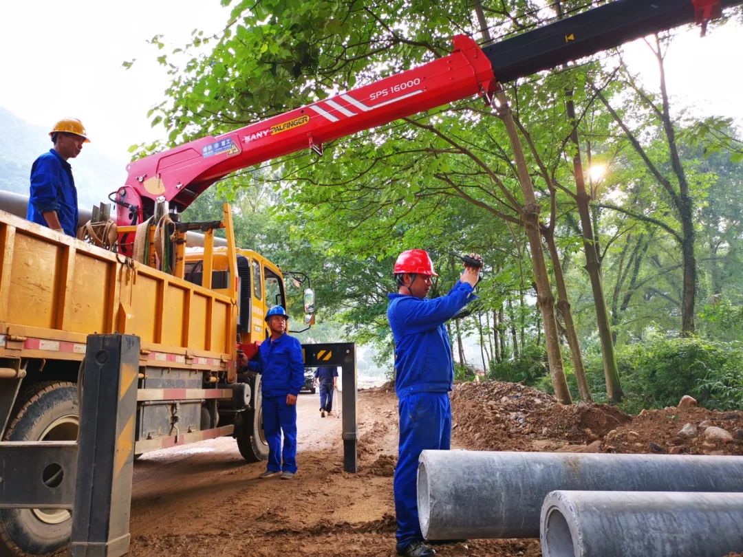 吉安市各县人口_大雨滂沱,他们把你抱在怀中