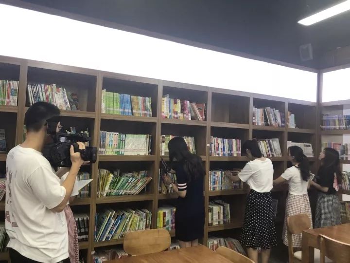 汇爱万卷让小学漂流怎么样书香三店图片