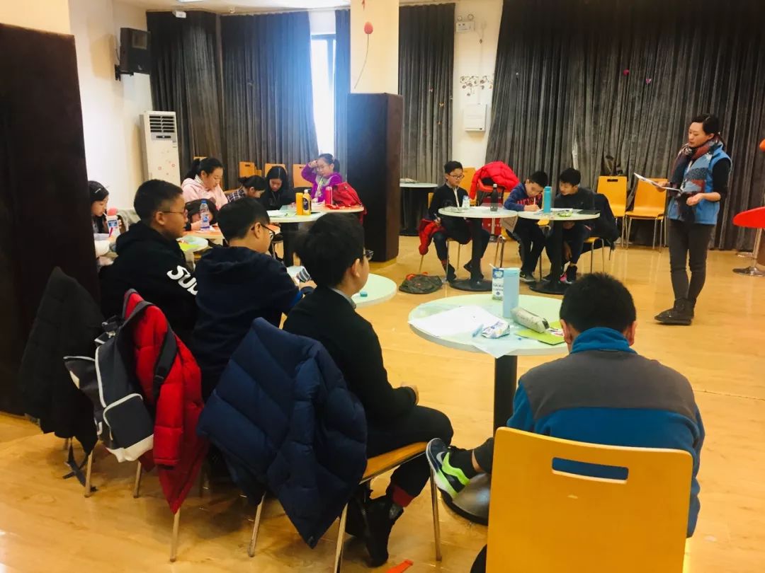 00后青少年，你是如此幸运!青春期的困惑，都交给两性教育老师!