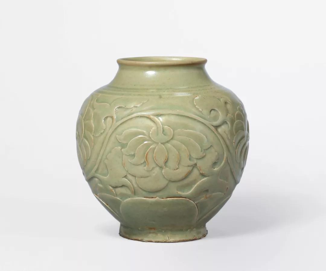 保利能拍高古瓷？一只南宋官窑盘3277.5万，一把耀州窑执壶3047.5万