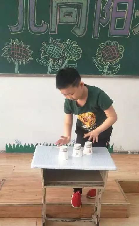 真正的自信是什么样子的 f454a578d0e04e1982b6e780704c68ac.jpeg