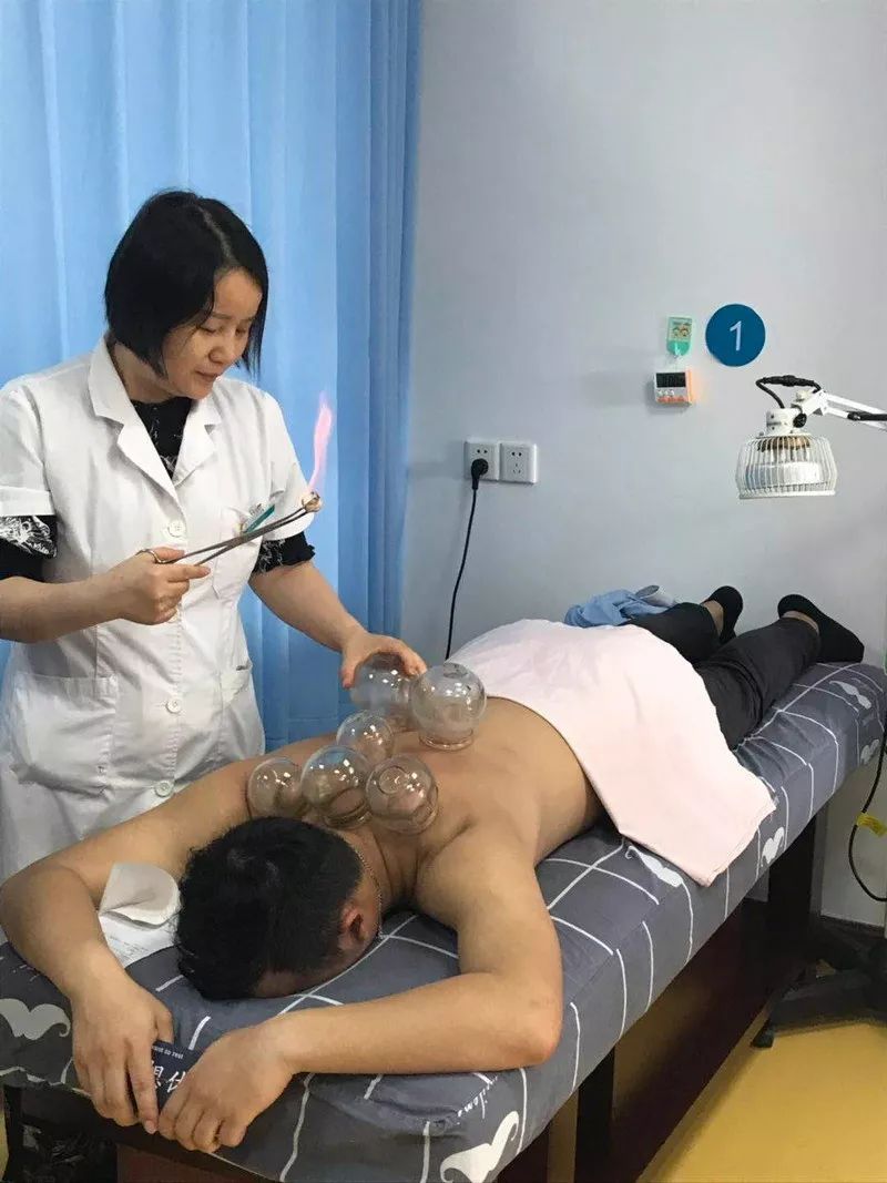 50多岁阿姨得了带状疱疹,神经痛让她无法安睡