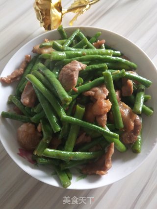 豆角炒肉豆角要煮吗 12ce54fffea14fcfba17e324e8744b28.jpeg