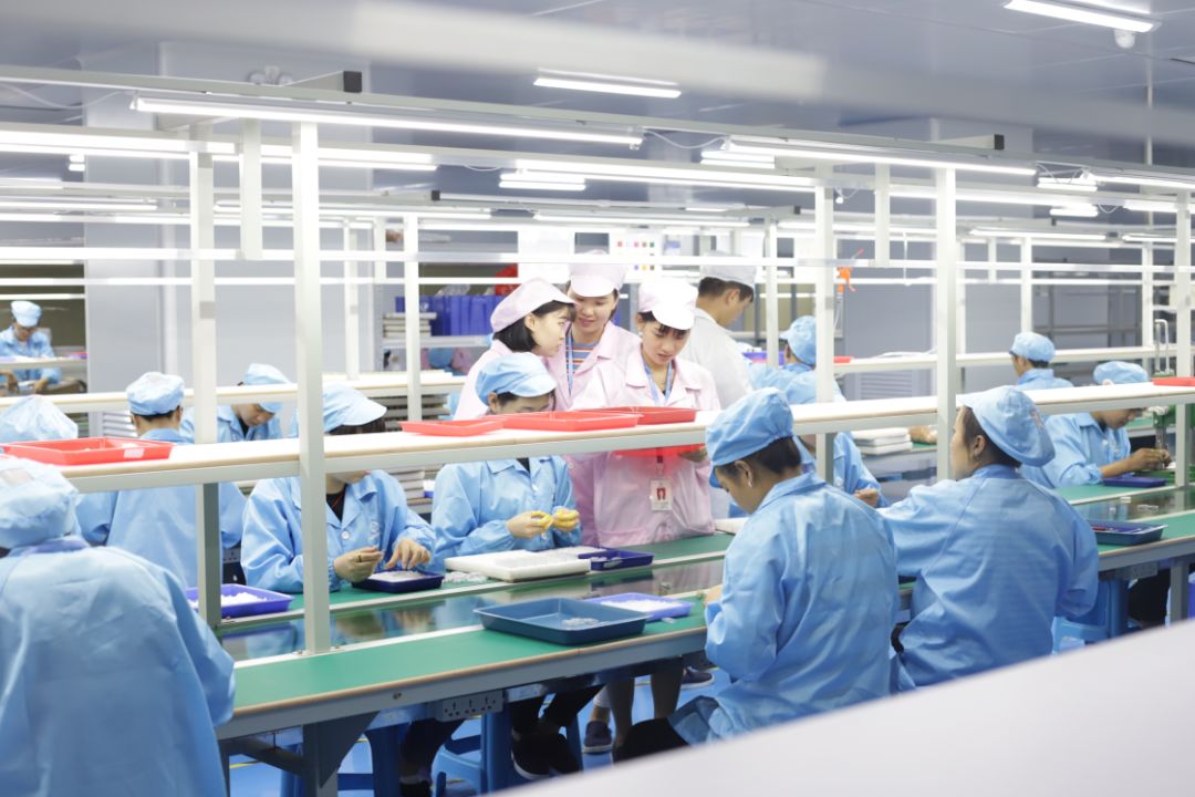 对于海仕格而言,我们不为电子烟的盛名而来,也不因途中的风雨而去.