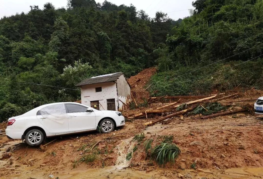 秦湾村人口_秦许乡扎那村人口