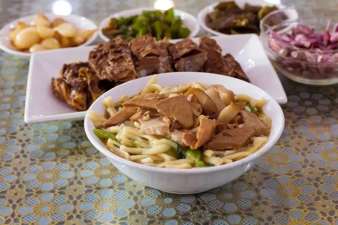 除过牛肉面,甘肃还有9999种吃面法!