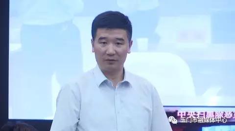 玉门市委常委,政法委书记曹建宏对玉门市扫黑除恶工