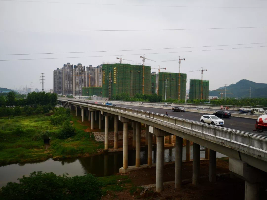花溪路二期(柏临河路-伍家岗长江大桥段)6月底开放交通