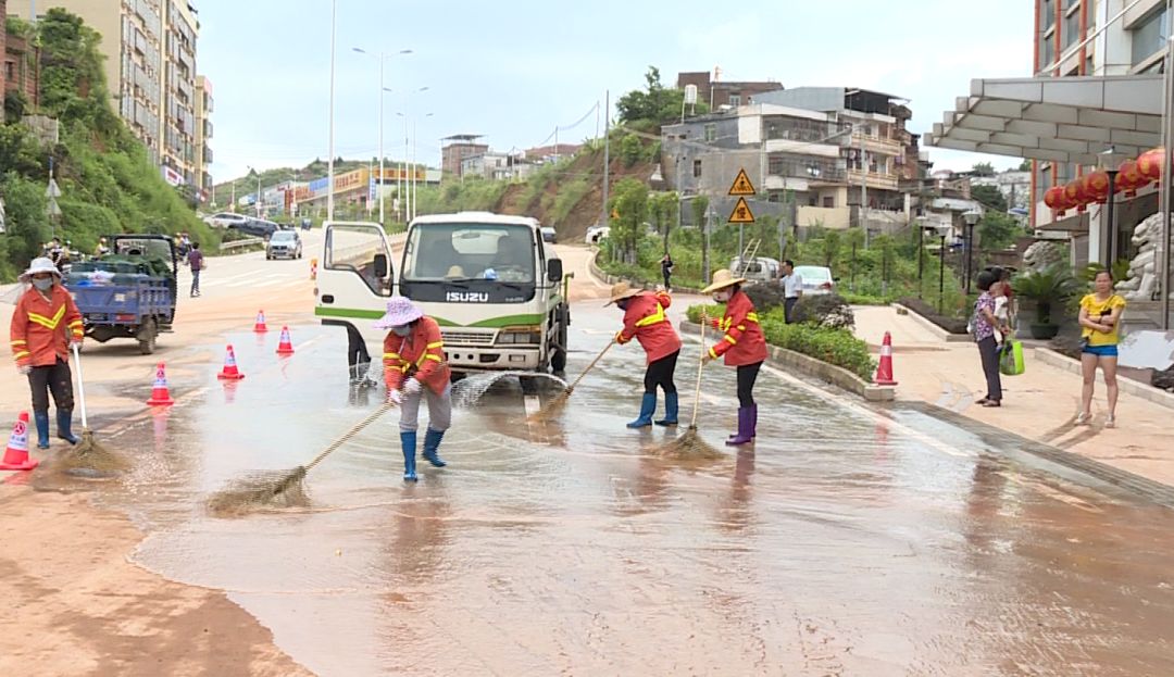 龙川县城人口_广东河源普降暴雨 消防人员现场救援(3)