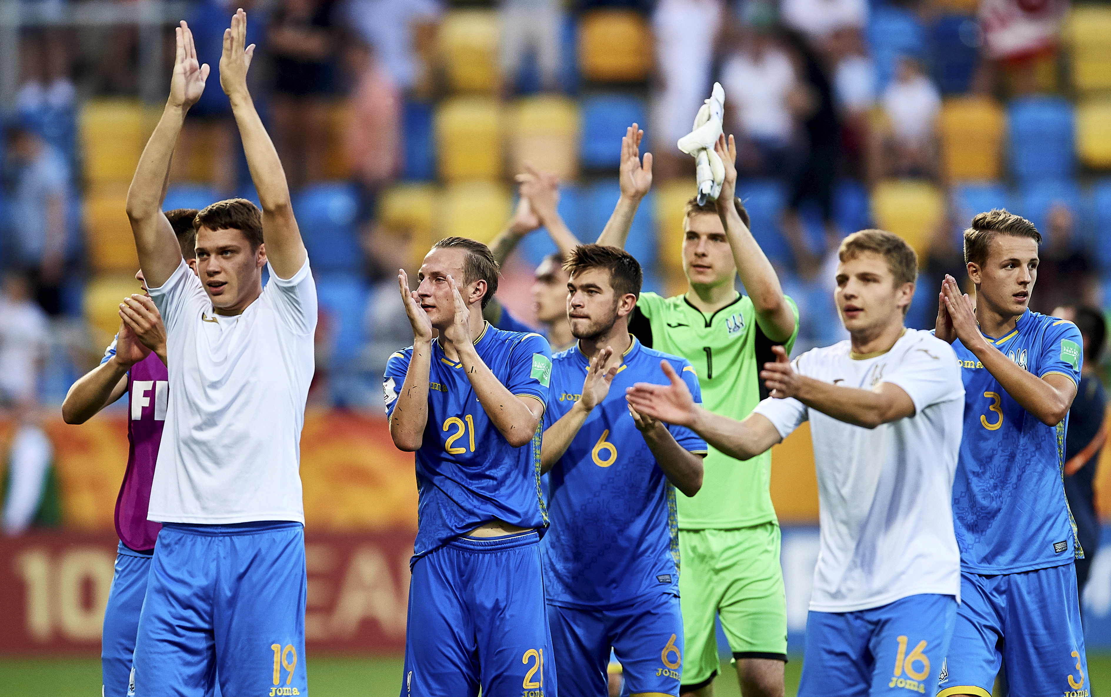 足球——世青赛:乌克兰晋级决赛_意大利队