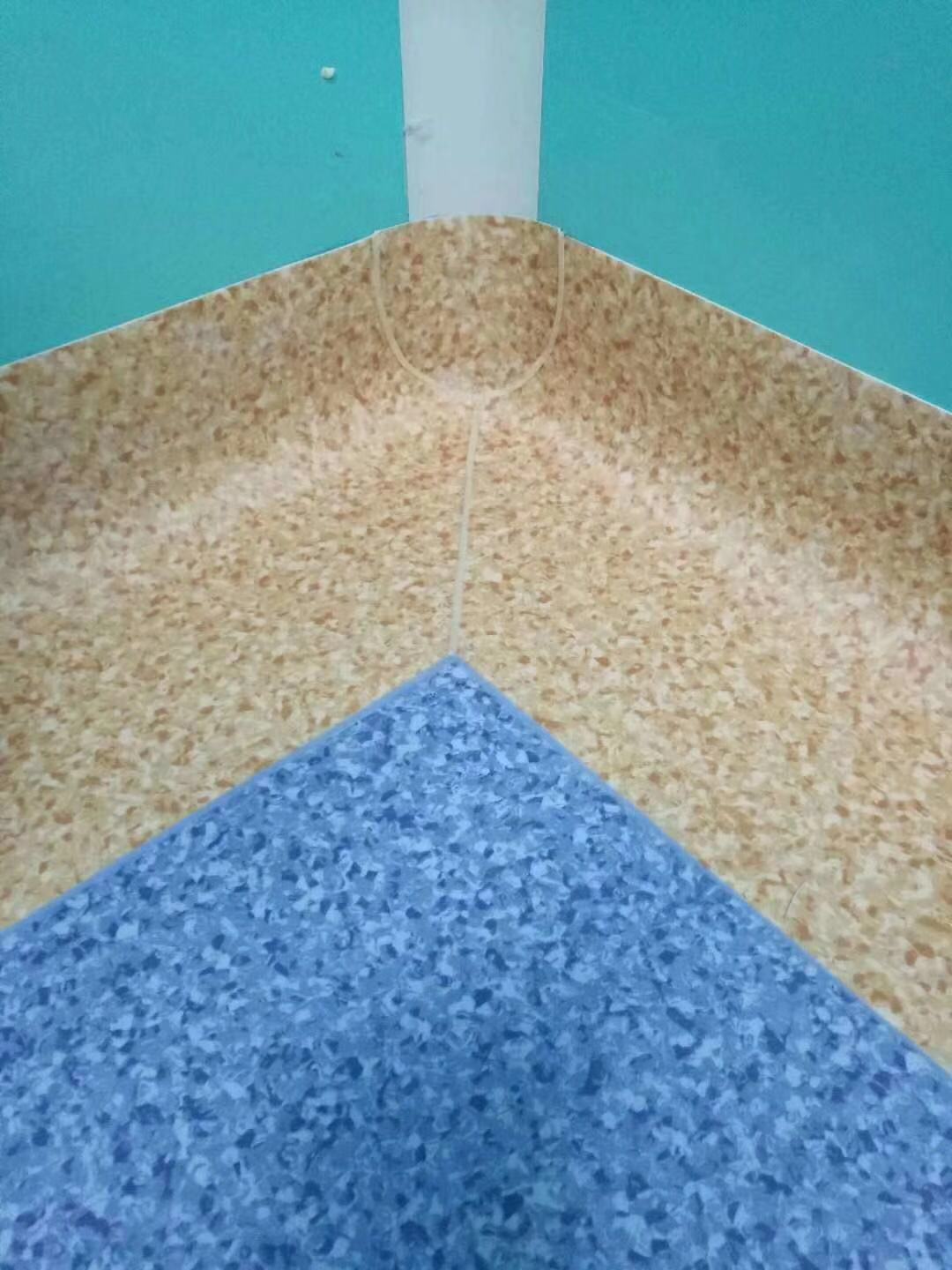 pvc弹性塑胶地板上墙安装方法