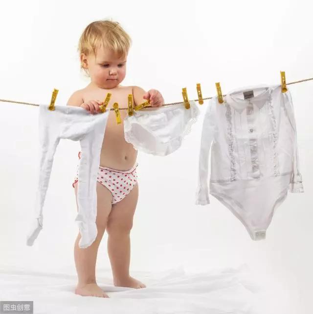                     夏天宝宝穿衣，遵循8大原则，保证不生病还凉快