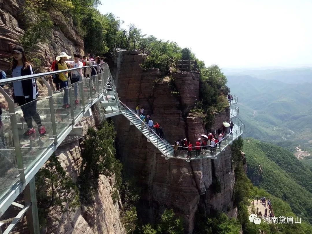 新安山水美如画 当然是约上三五好友 来一场酣畅淋漓的旅行啦 我县