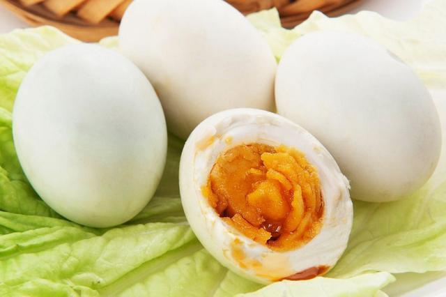                     这3种美食咳嗽的孩子千万不要吃，再闹也别给，越吃越咳
