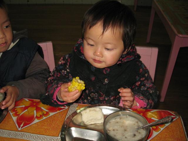                     婆婆带娃4年，孩子从未积食，只用这2招，增强脾胃猛蹿个