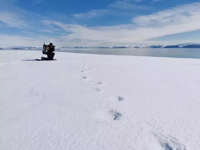 原創
            這對上海的蜜斯妹，帶著國貨之光就往北極探險了！ 旅遊 第10張