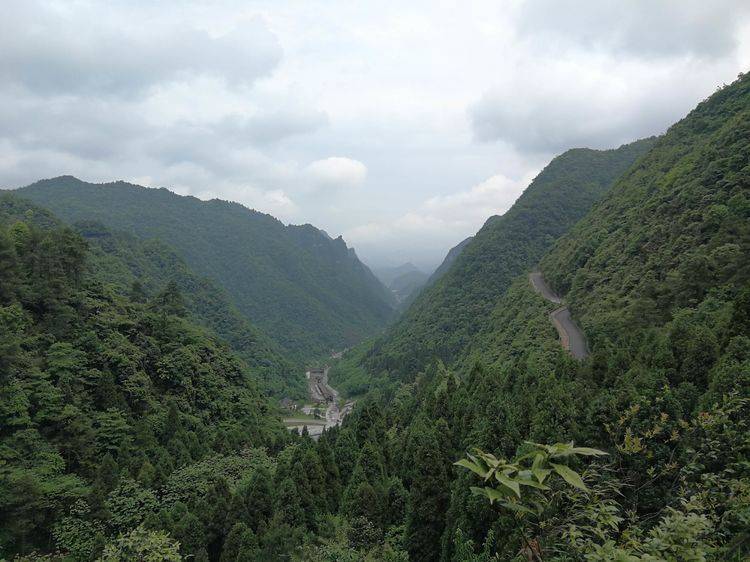 娄山关大娄山之旅