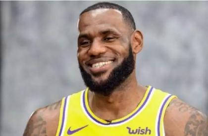 年收入排行榜_明星年收入排行榜,1.6亿片酬的郑爽仅16名,第一名对得起这个价(2)