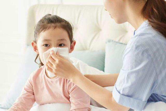                     原创            宝宝鼻塞流鼻涕？比打针吃药更好的方法是这个
