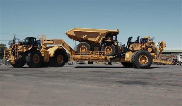 矿区中的"巨无霸",专拉矿山车的拖车,承重可达到1000吨