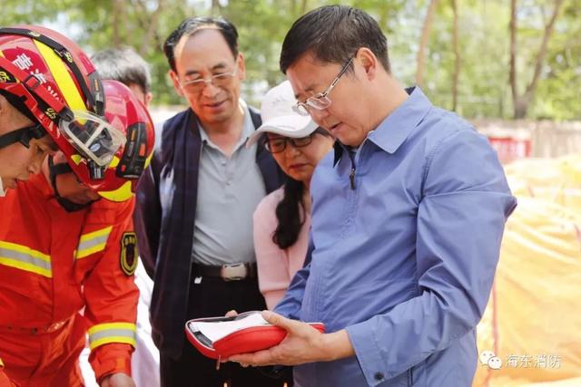 海东市委常委,常务副市长李青川在市政府副秘书长郭虎春以及市应急