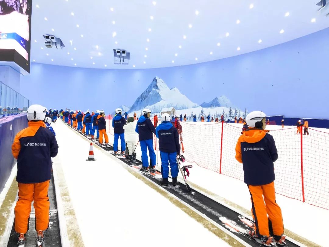 这个新避暑胜地即将刷爆朋友圈超大室内滑雪场岭南特色主题乐园不怕晒