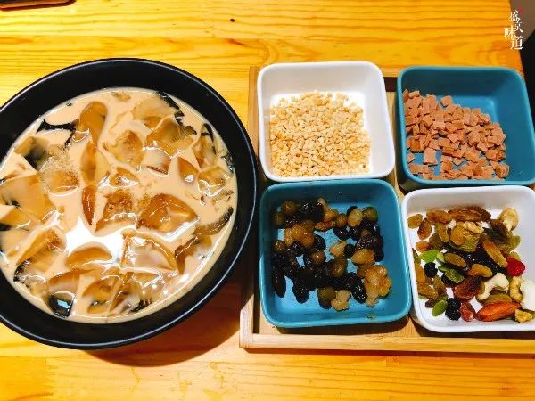 让这份辣到怀疑人生的烤脑花打发你的舌尖!