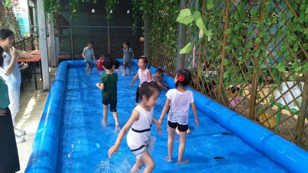 激情夏日|超值29.9元抢超级泳池狂欢party+泡泡大作战+抓泥鳅，一起high翻夏日!