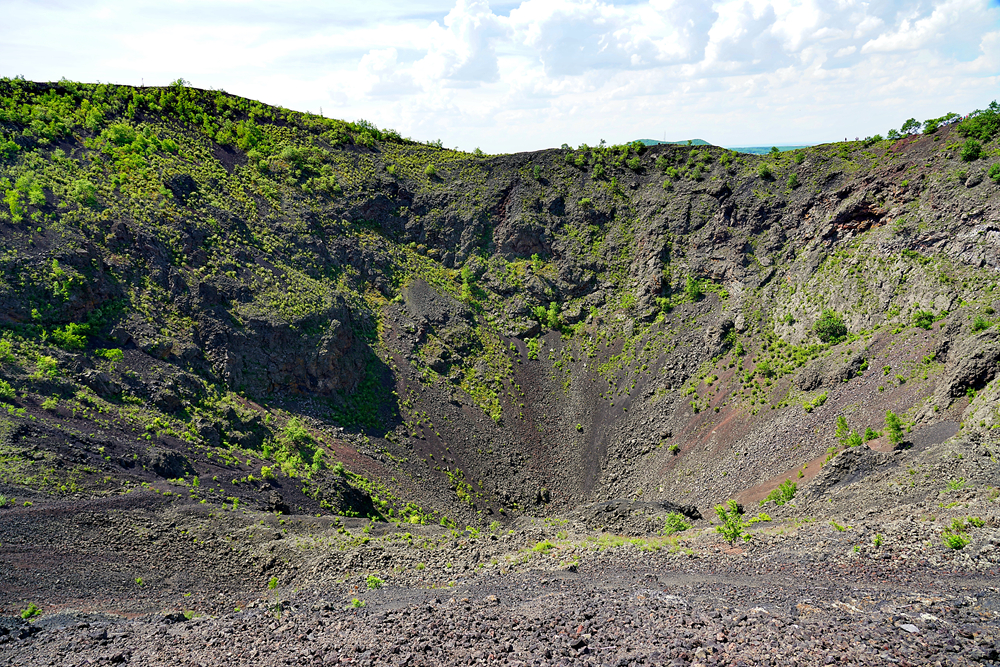 五大连池火山圣水节，6月不可错过的节日狂欢