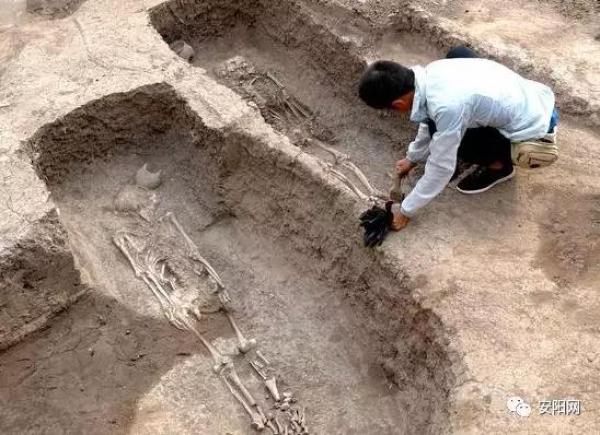 安阳首次明确发现商代铸铜工匠家族墓地