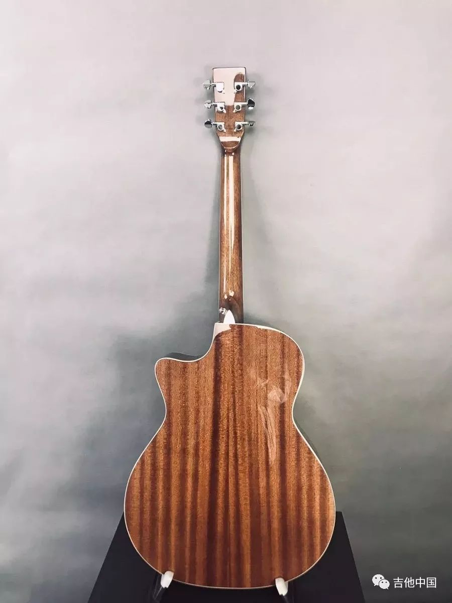 克迪斯试听 | 《故乡》吉他弹唱MV 小磊吉他