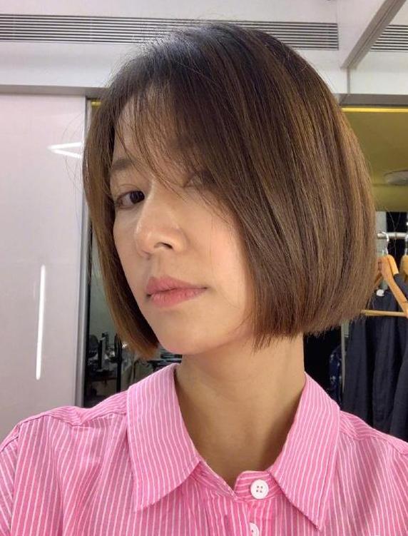 林心如剪短发面容憔悴发文称:已经结束,疑与霍