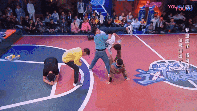 大神齐跳年代秀，30s带你穿越街舞历史