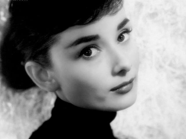 眼睛最好看的5位女星:杨幂赵丽颖迪丽热巴王祖