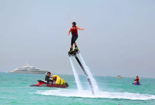 这篇文章有点儿水!迪拜夏季水上活动大集合